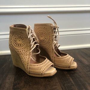 Jeffrey Campbell Rodillo Wedges